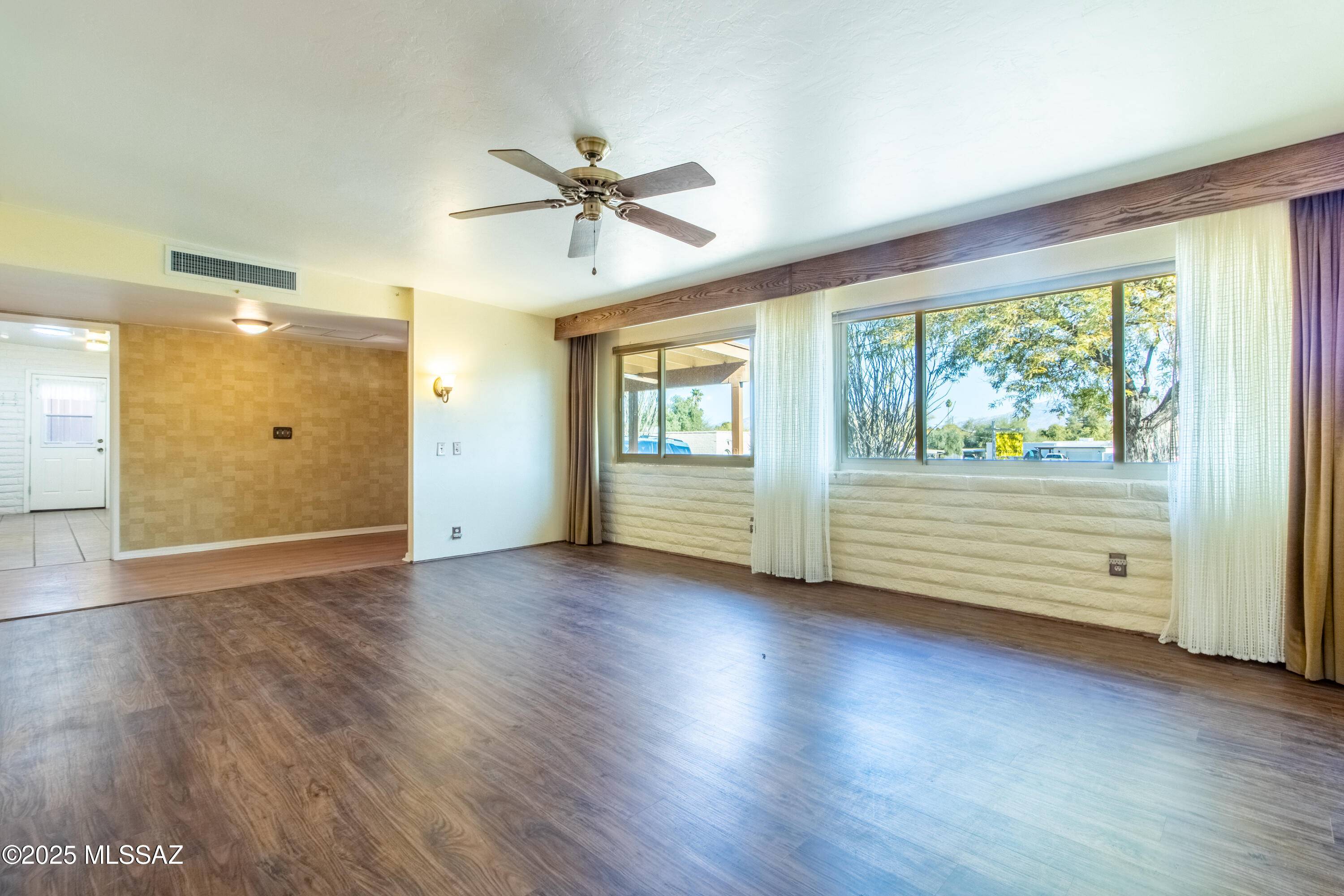 Tucson, AZ 85710,611 N Mann Avenue