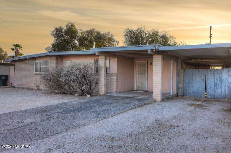Tucson, AZ 85730,3402 S Champlain Avenue
