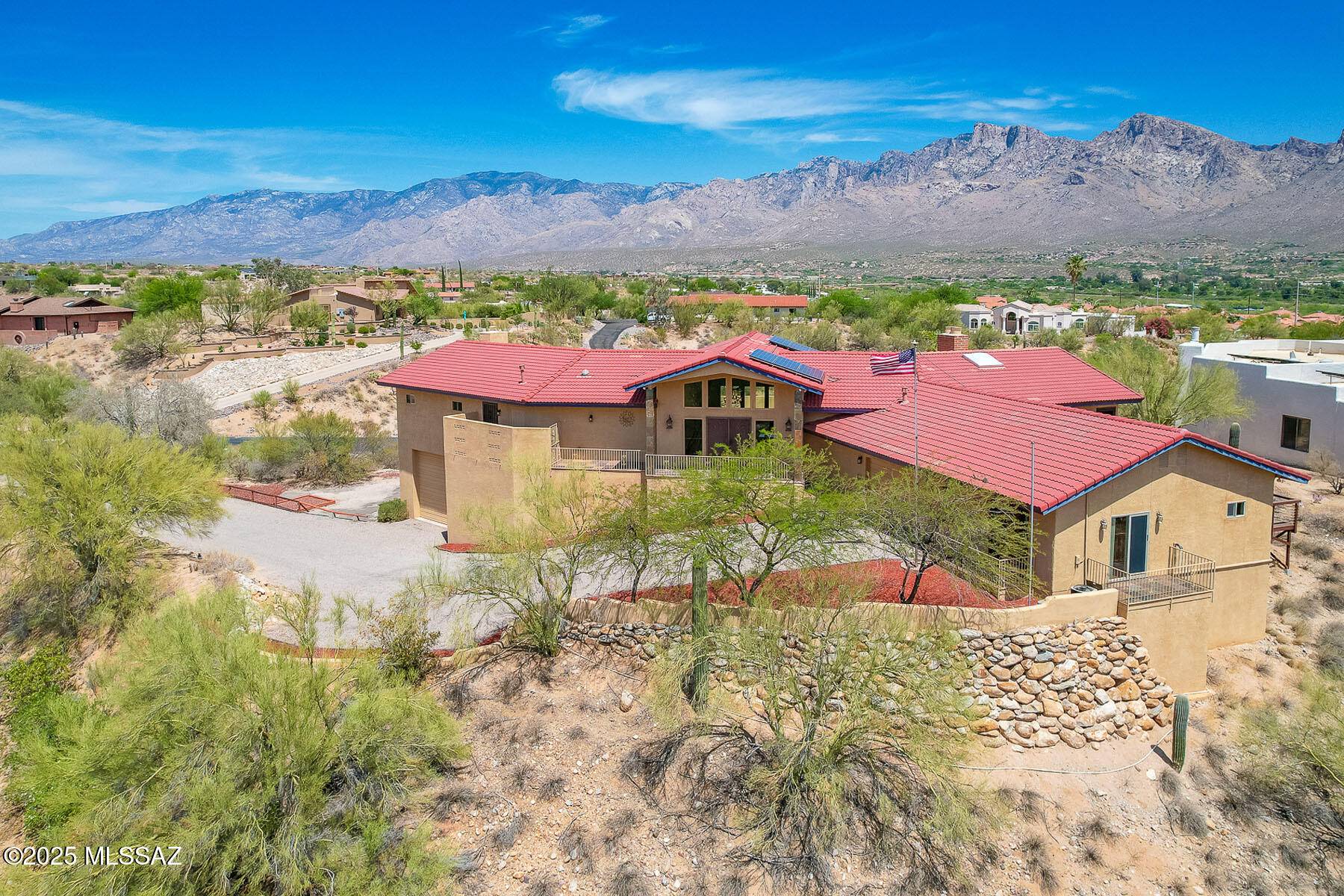 Oro Valley, AZ 85737,811 W Peak Vista Place