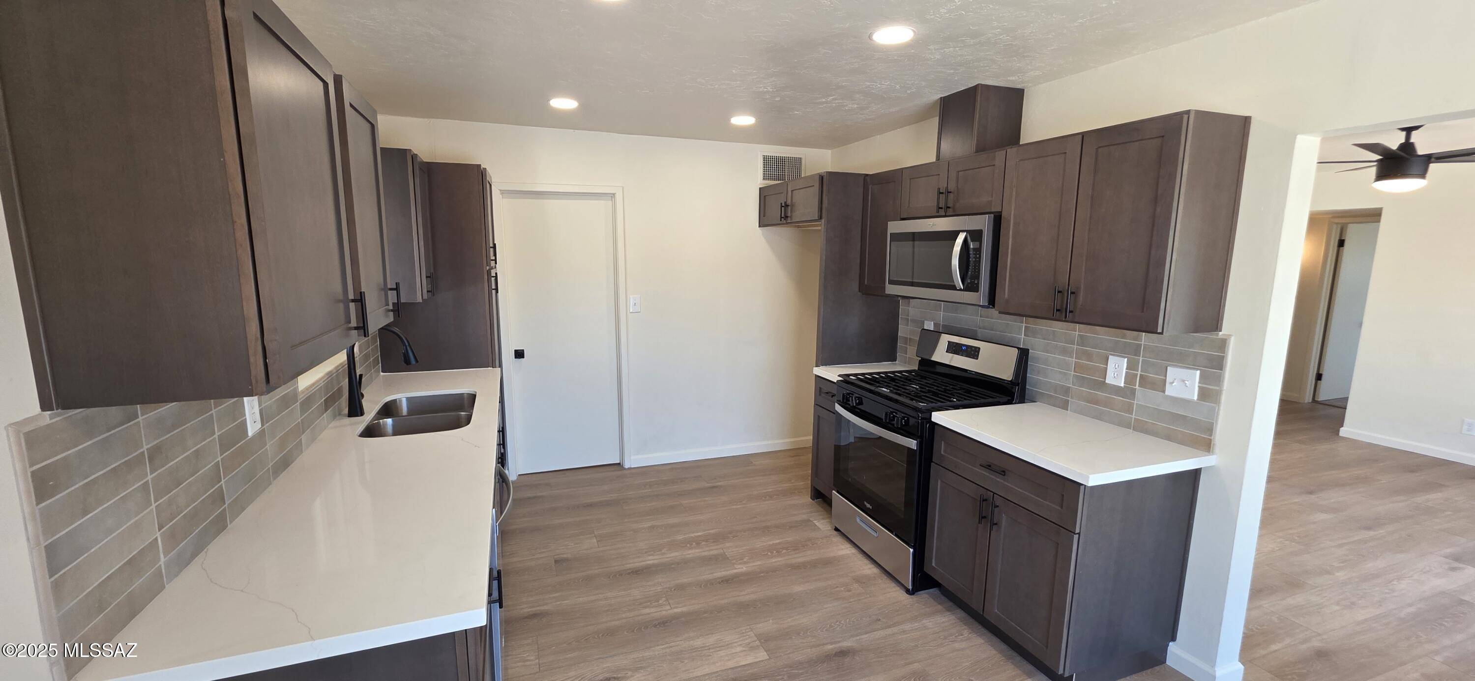 Tucson, AZ 85710,6566 E Koralee Drive