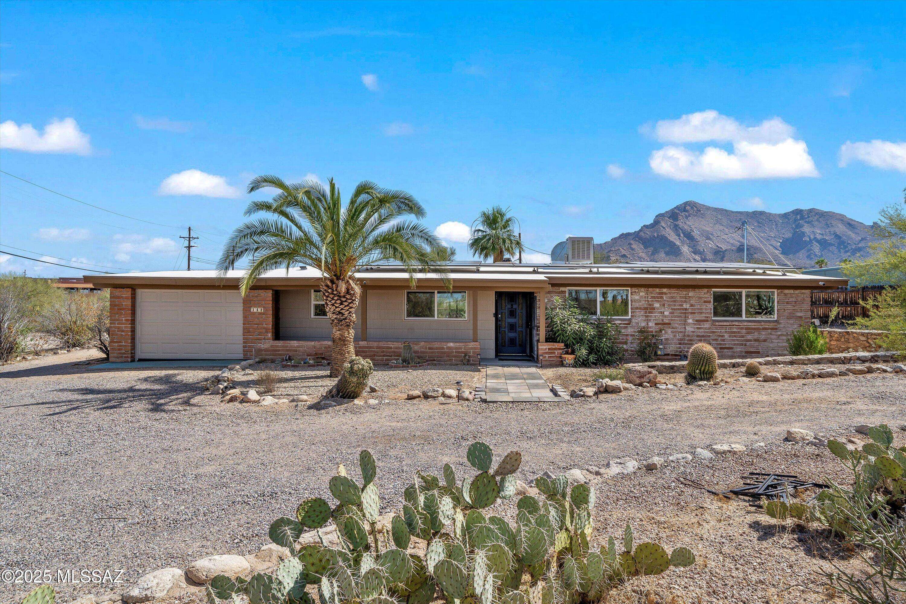 Tucson, AZ 85704,142 W Suffolk Drive