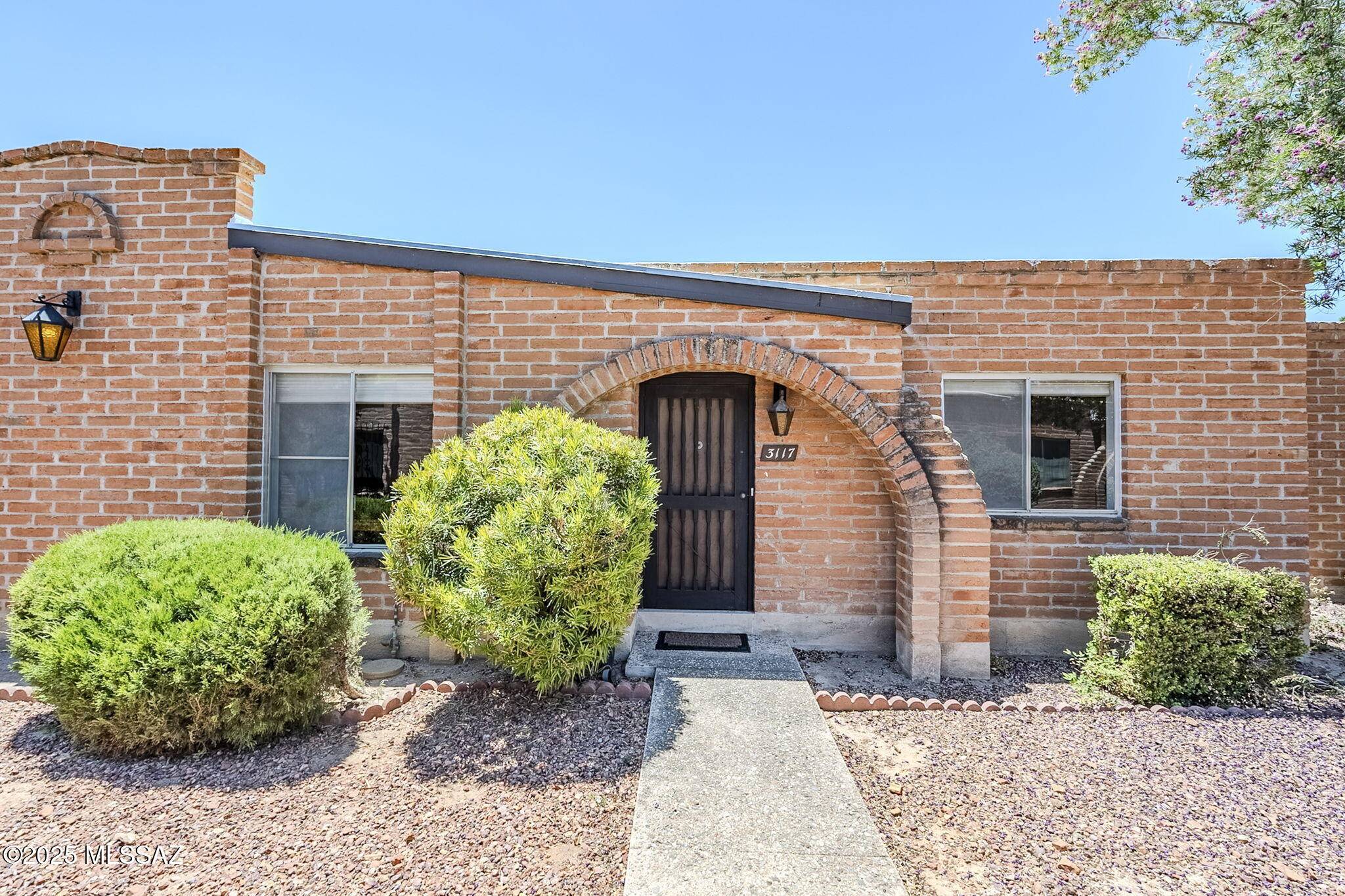 Tucson, AZ 85712,3117 N Laurel Avenue
