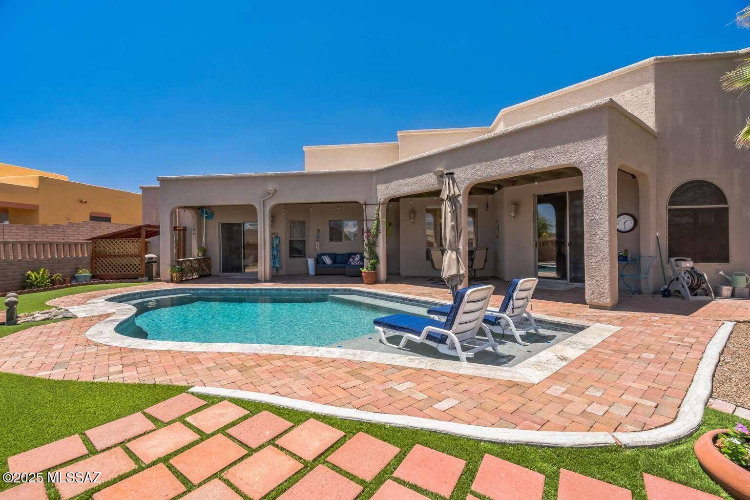Green Valley, AZ 85614,815 S Corte Monte Cristo E