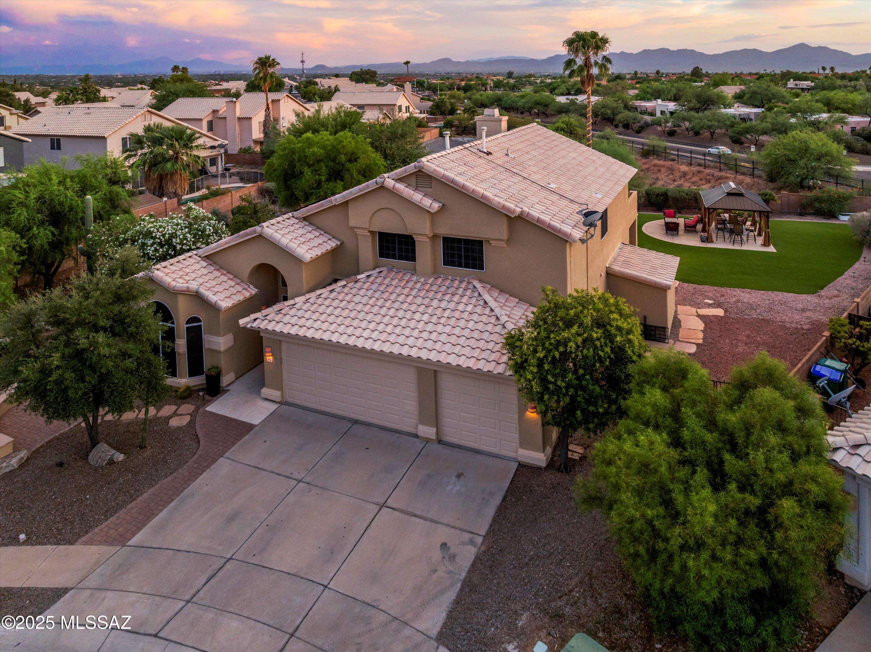 Tucson, AZ 85737,1351 W Canada Creek Place