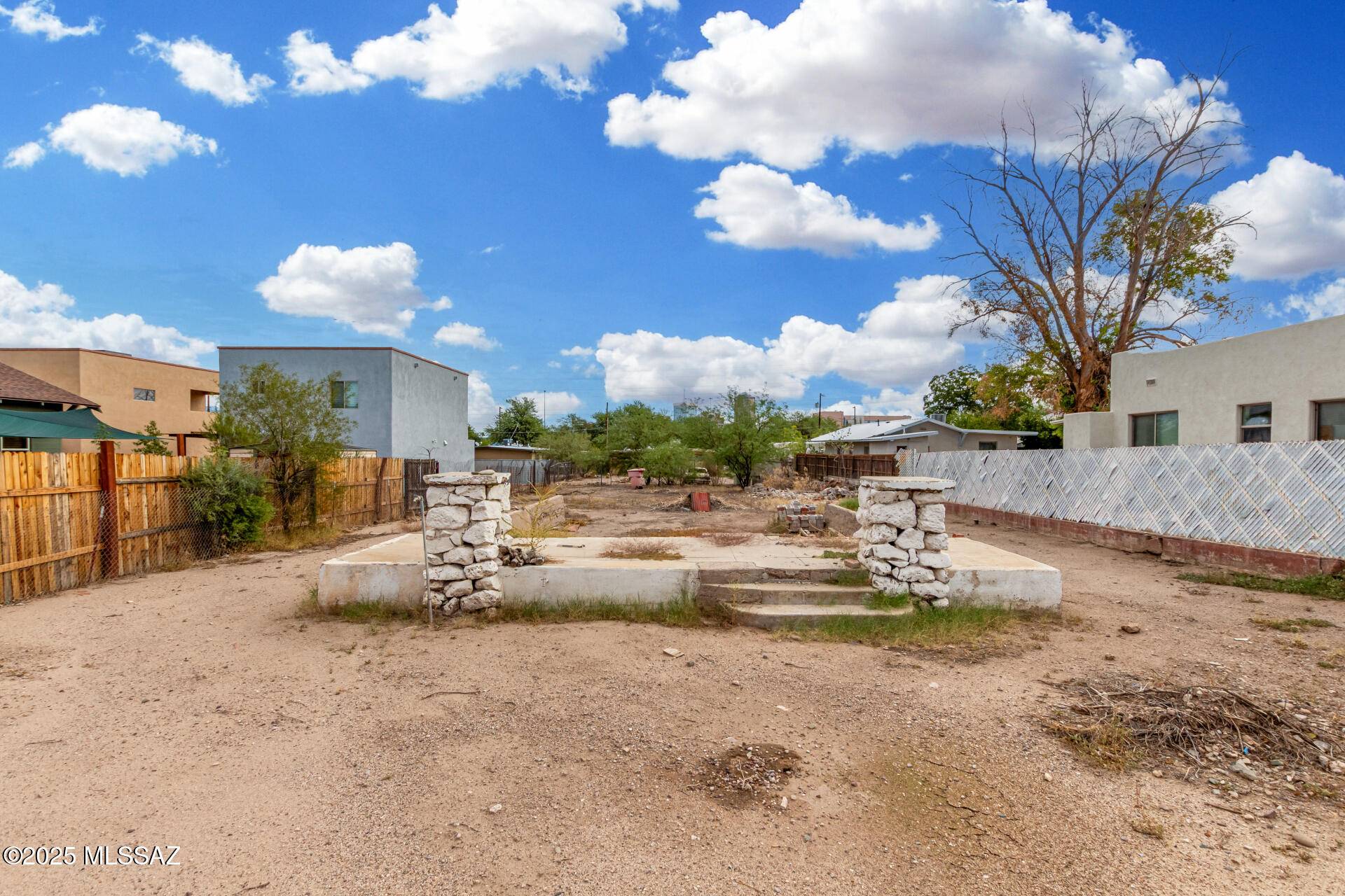 Tucson, AZ 85745,32 N Linda Avenue #8