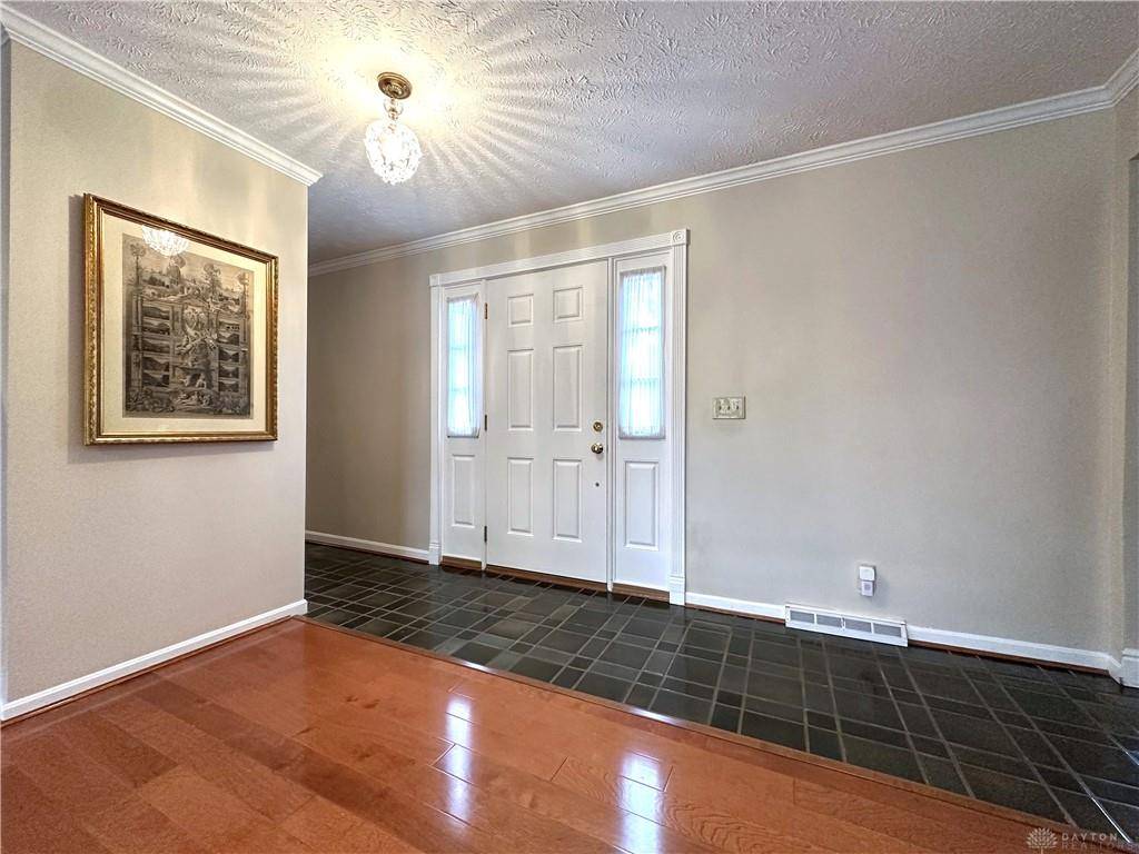Sharonville, OH 45241,8189 Moubray Drive