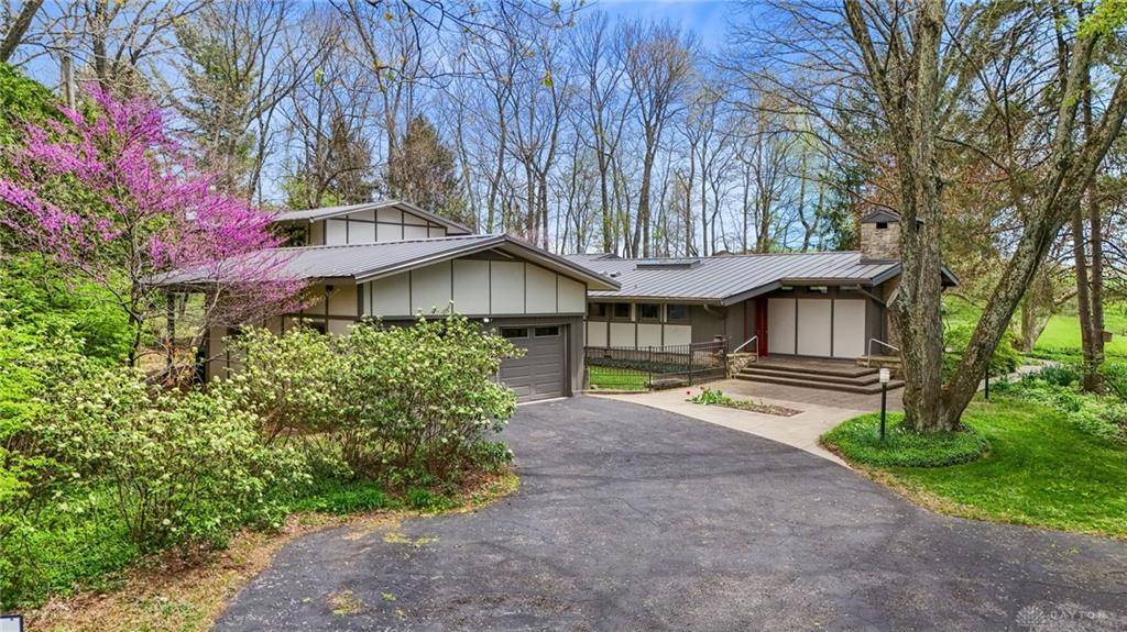 Yellow Springs Vlg, OH 45387,935 Talus Drive
