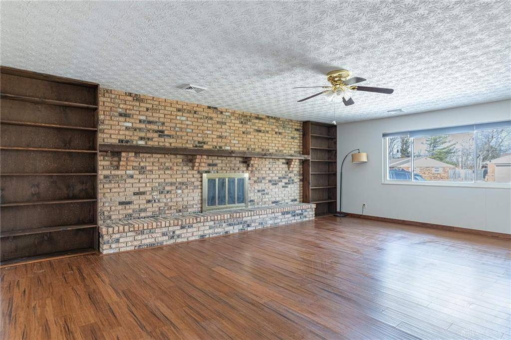 Xenia, OH 45385,1386 Commonwealth Drive