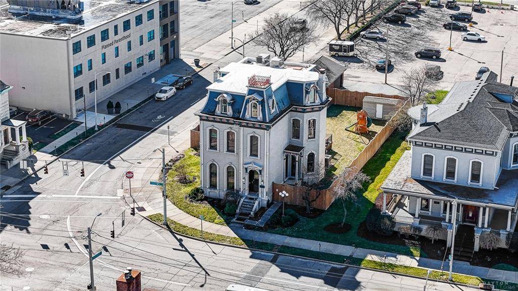 Dayton, OH 45402,208 W Monument Avenue