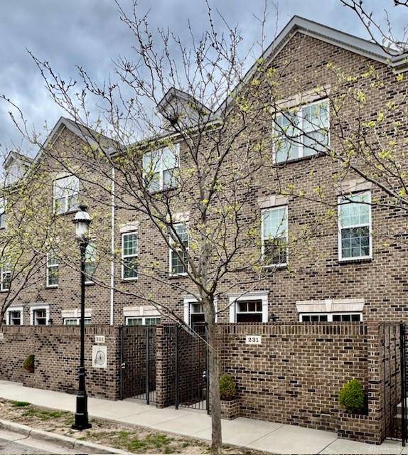 Dayton, OH 45402,231 Ice Avenue