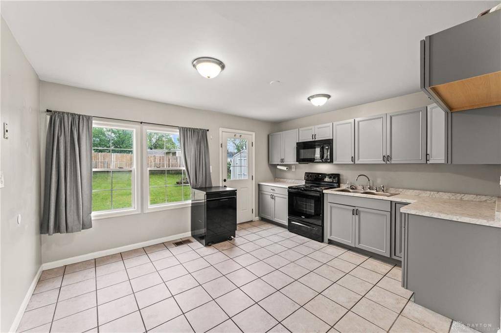 Xenia, OH 45385,1896 Kylemore Drive