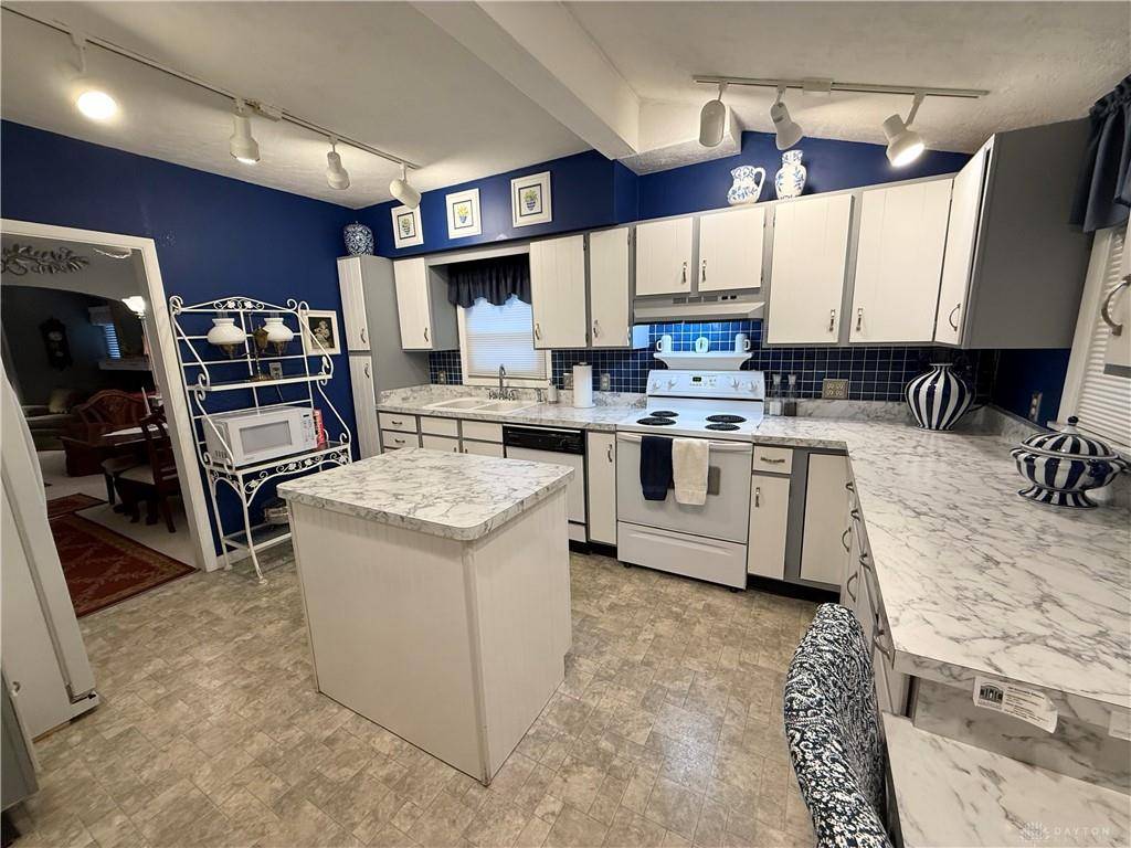Dayton, OH 45420,1104 Watervliet Avenue