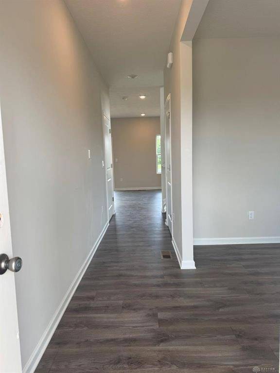 Xenia, OH 45385,523 Hollywood Boulevard