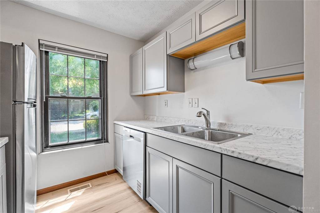 Dayton, OH 45459,7607 Paragon Commons Circle