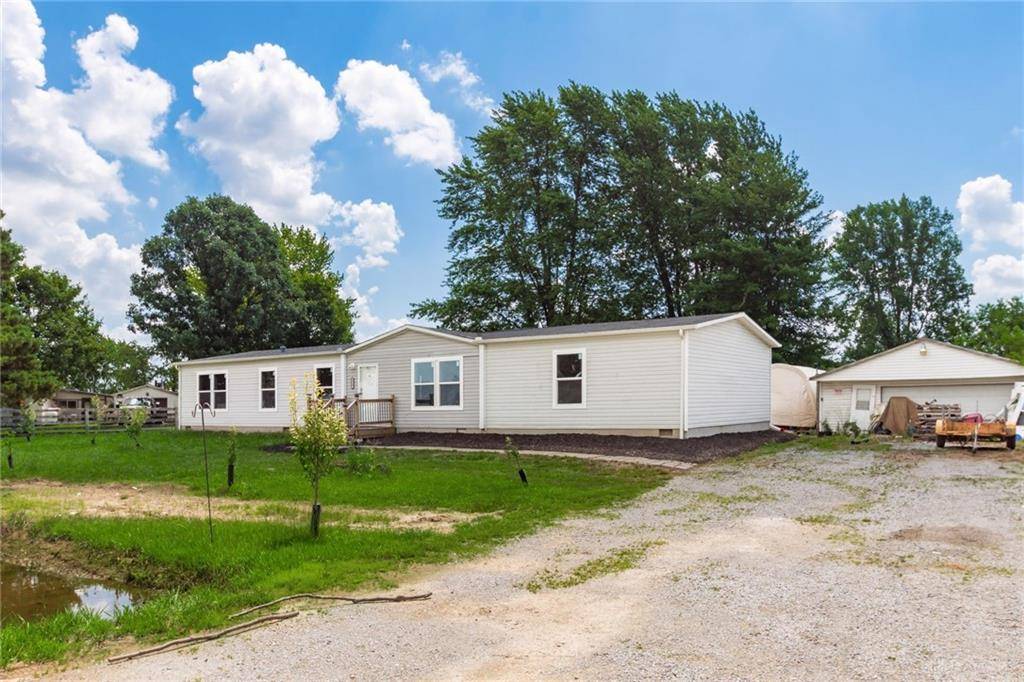South Charleston, OH 45368,6757 London Road