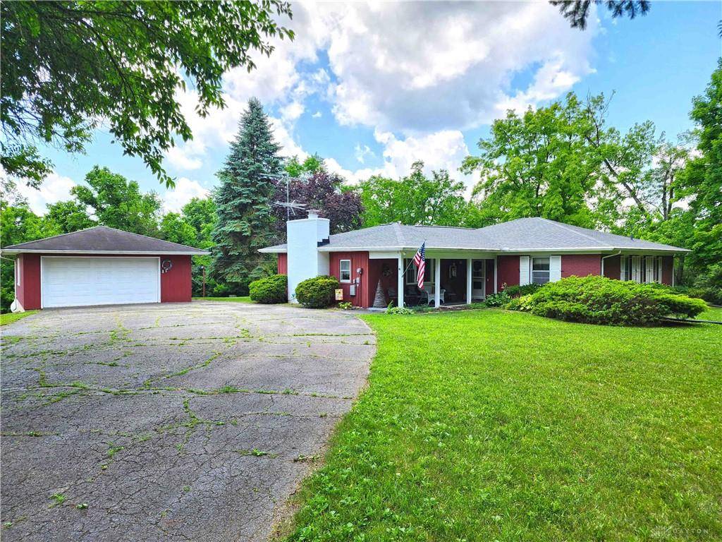 Springfield, OH 45502,851 E County Line Road