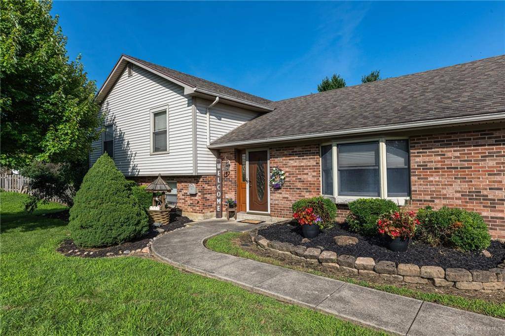 Beavercreek, OH 45432,1734 Loch Ness Court
