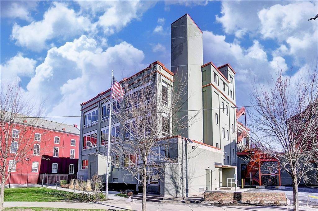 Dayton, OH 45402,207 E 6th Street #302