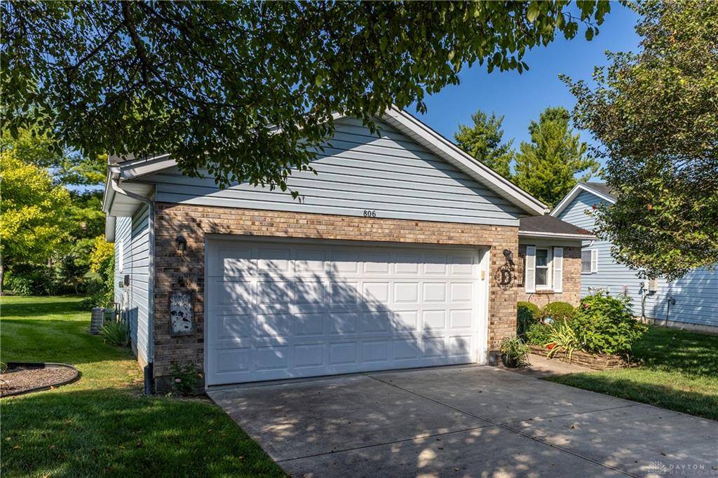 Enon Vlg, OH 45323,806 Spring Lake Circle