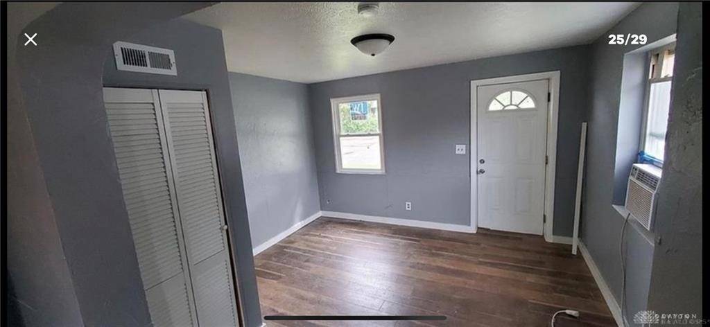 West Carrollton, OH 45449,12 E Main