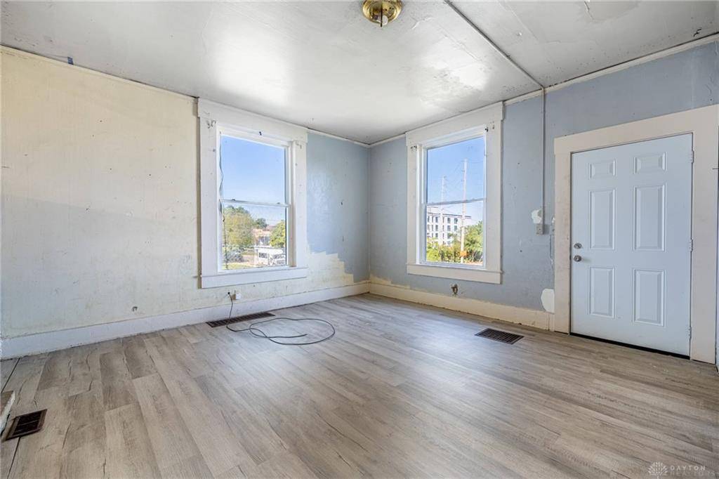 Springfield, OH 45506,7-11 W Mulberry Street
