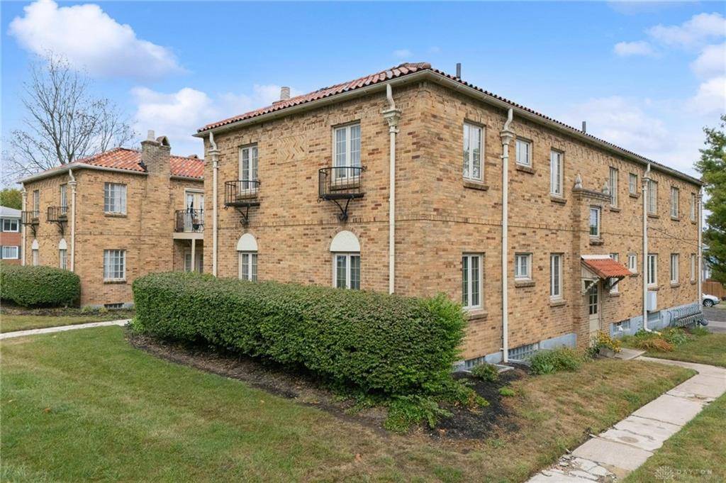 Oakwood, OH 45419,2200 Far Hills Avenue