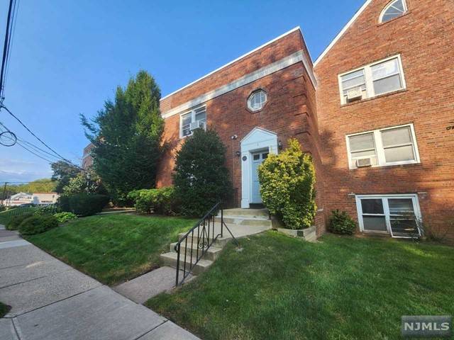 Teaneck, NJ 07666,735 Elm AVE # 7A