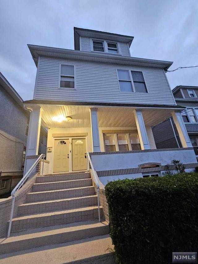 Clifton, NJ 07011,38 Portland AVE #1