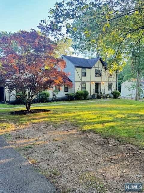 Mount Olive Township, NJ 07840,3 Powhatatan WAY