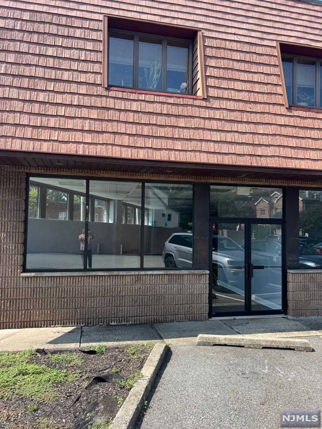 Rutherford, NJ 07070,300 Park AVE