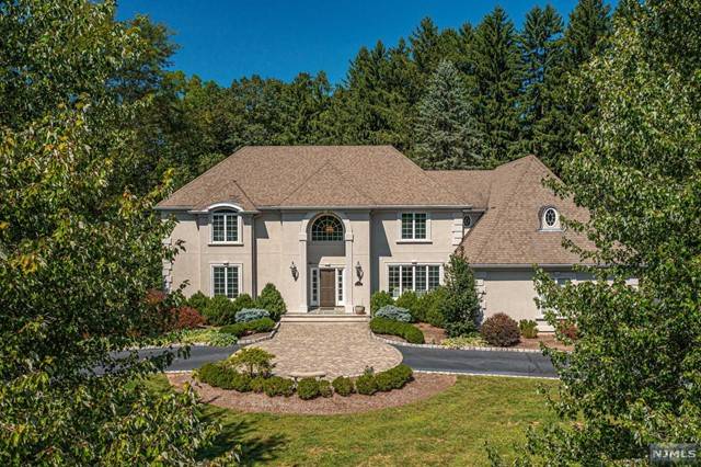 Upper Saddle River, NJ 07458,7 Dansfield CT