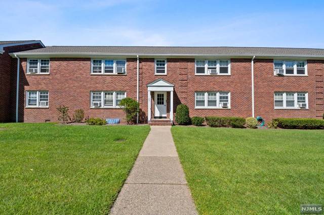 River Edge, NJ 07661,291 Bogert RD # 2B