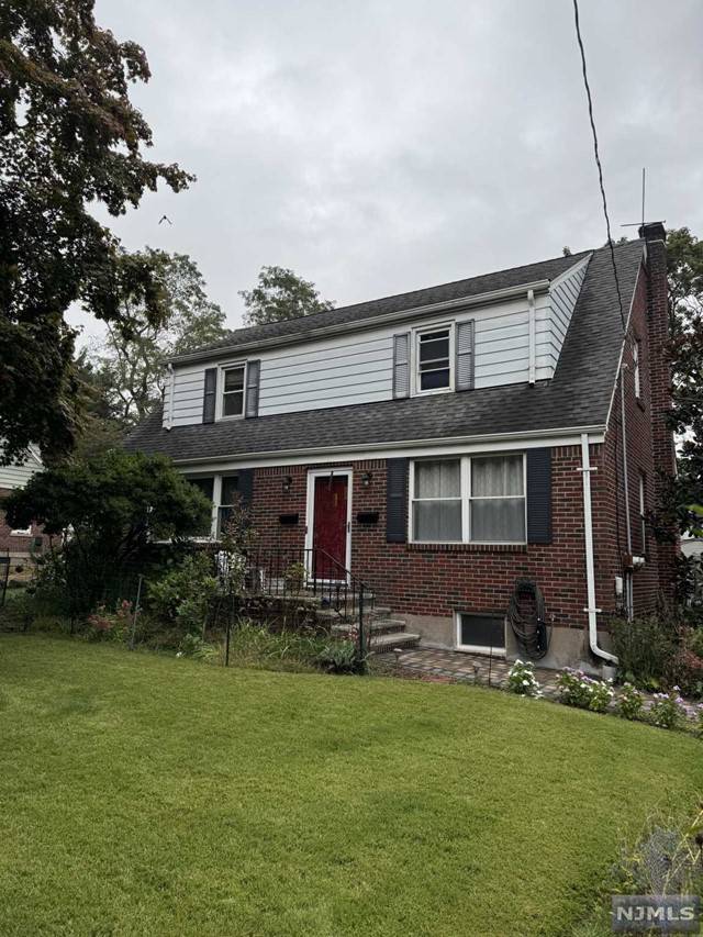 Closter, NJ 07624,85 Knickerbocker RD #2