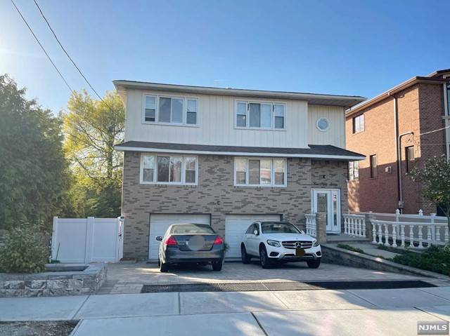 Palisades Park, NJ 07650,457 Hillside AVE #2