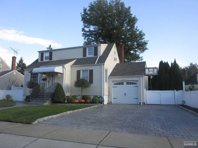 Fair Lawn, NJ 07410,8 Prescott PL