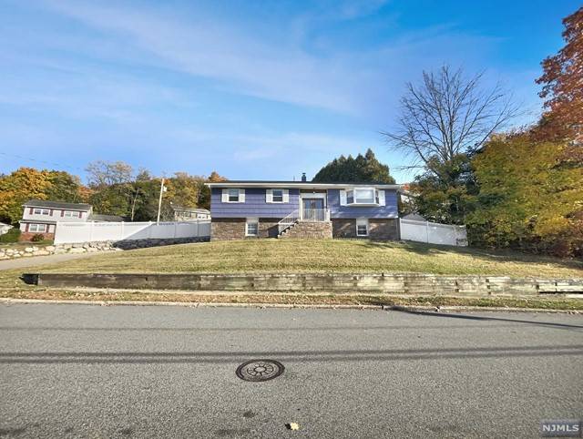 Wanaque, NJ 07465,67 Tremont TER