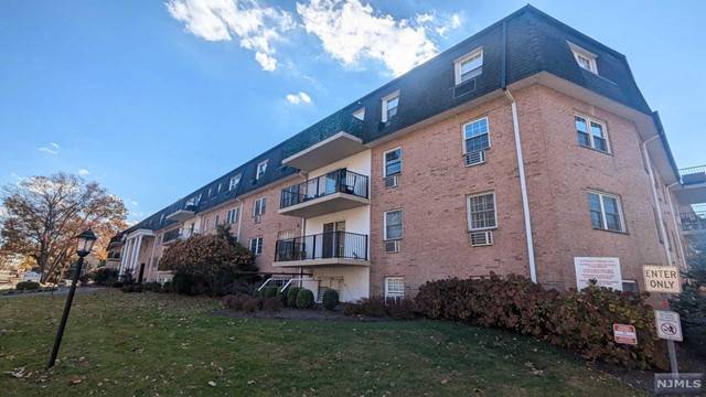 Westwood, NJ 07675,550 Fairview AVE # 5304