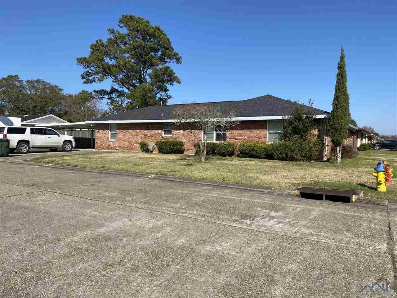 Houma, LA 70363,504 Mary Hughes Drive