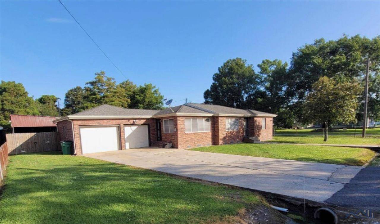 Larose, LA 70373,218 LEDET LN