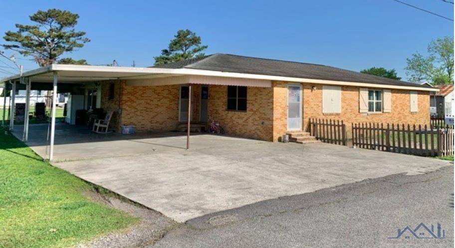 Larose, LA 70373,152 Oak R. Street