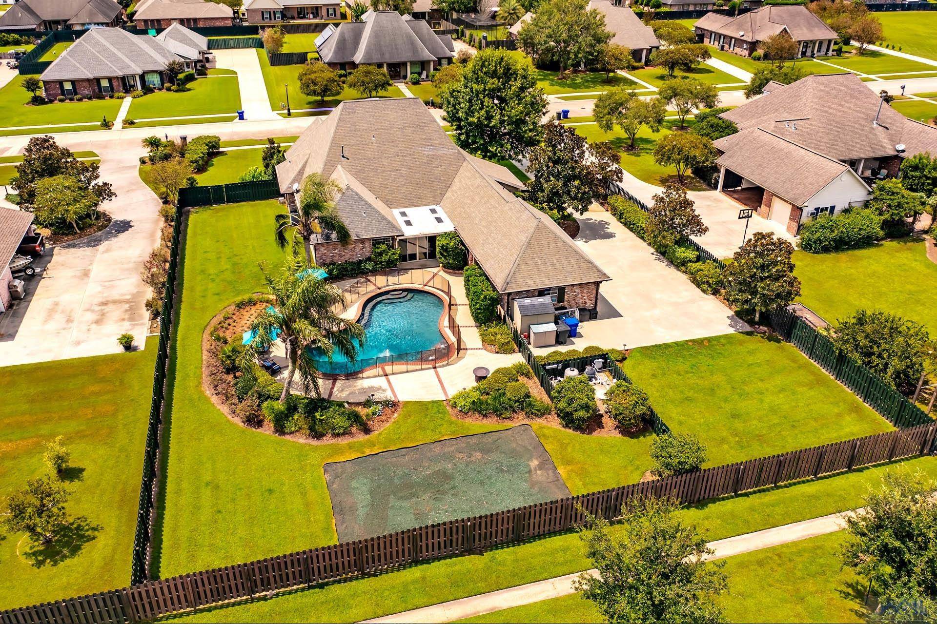 Thibodaux, LA 70301,105 Estates Drive