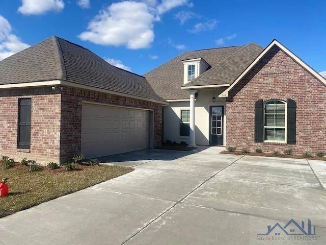 Thibodaux, LA 70301,245 PEACOCK POINTE