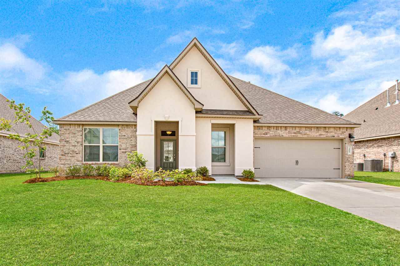 Denham Springs, LA 70706,34095 KINGFISHER ST