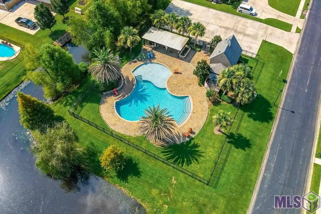 Gonzales, LA 70737,6620 CLARK PLANTATION DR