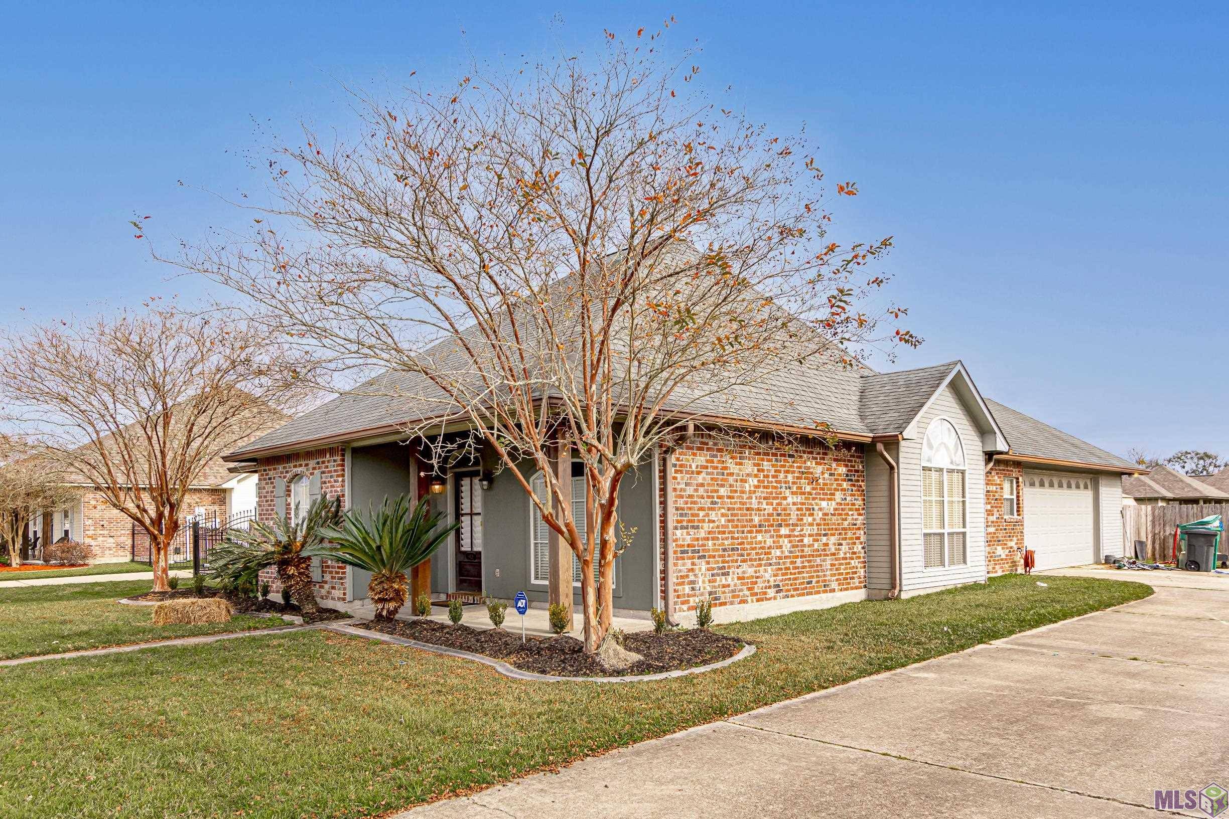 Zachary, LA 70791,6428 WOODSIDE DR