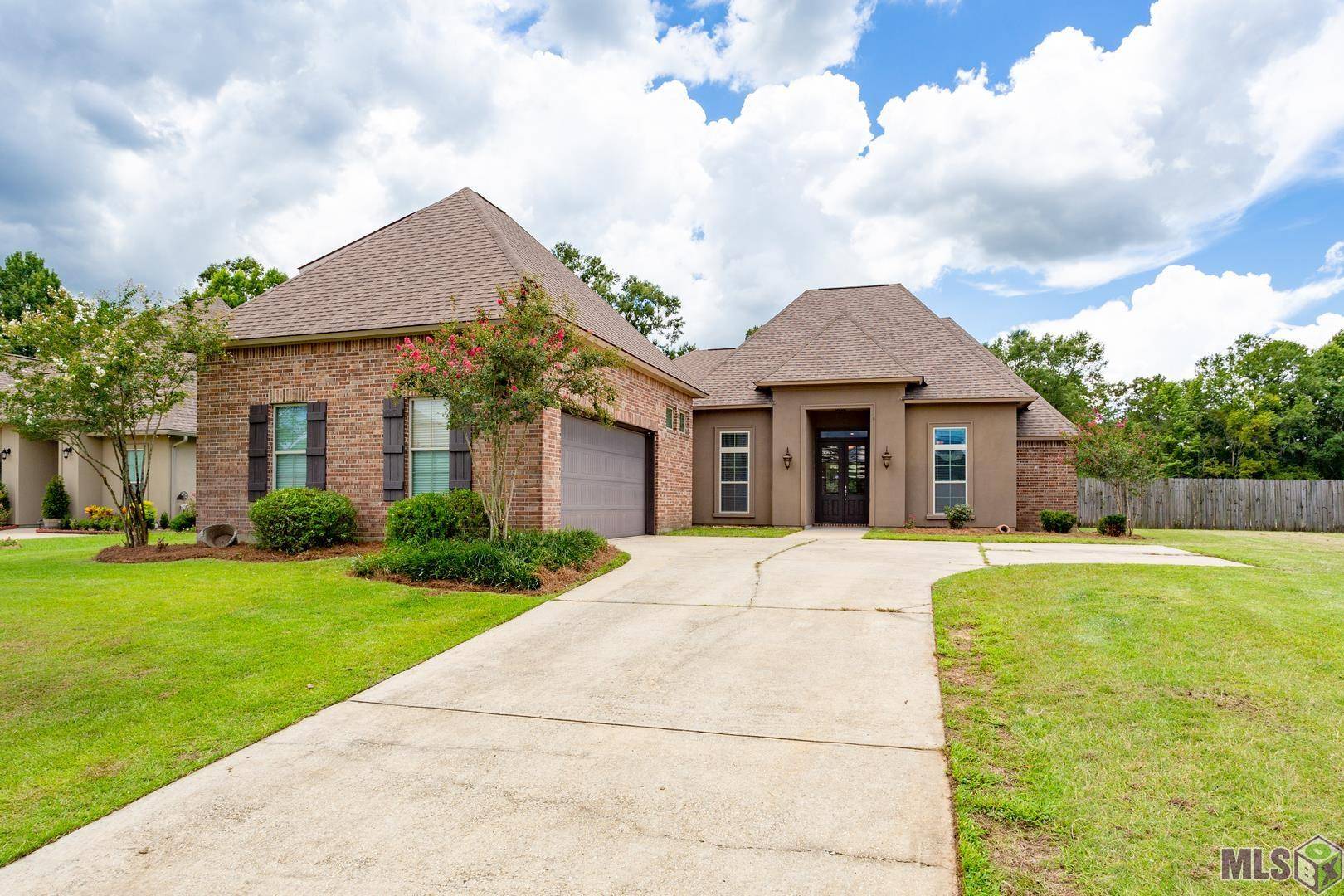 Baton Rouge, LA 70817,16112 MAGNOLIA BLUFF CT