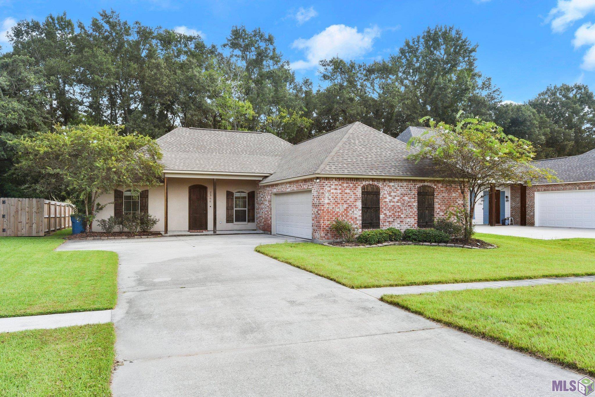 Port Allen, LA 70767,2366 WOODLAND CT