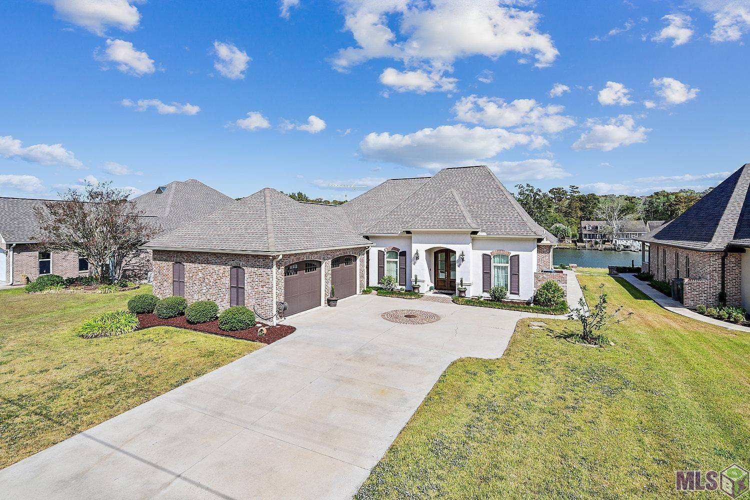 St Amant, LA 70774,12524 BAYOU TERRACE DR