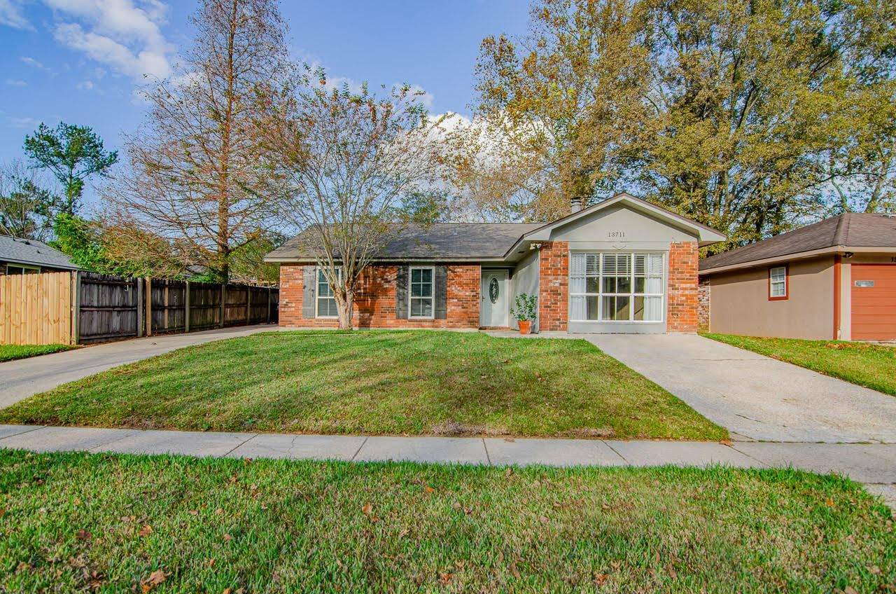 Baton Rouge, LA 70810,13711 BASIN CT