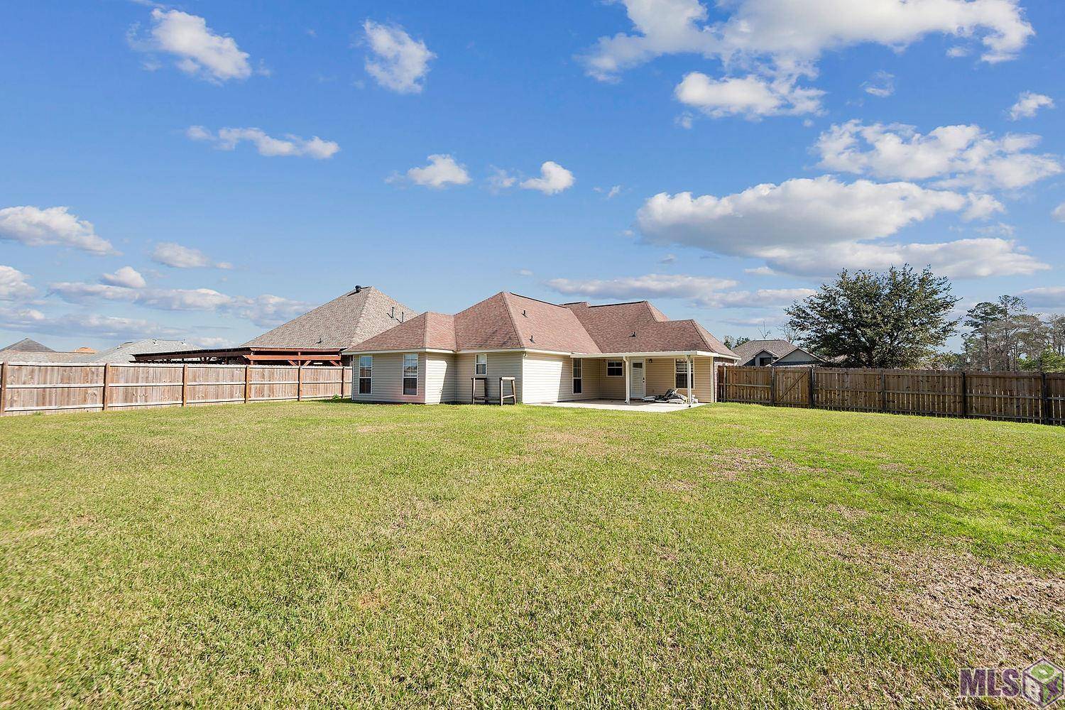 Denham Springs, LA 70726,26261 HOLLY RIDGE DR